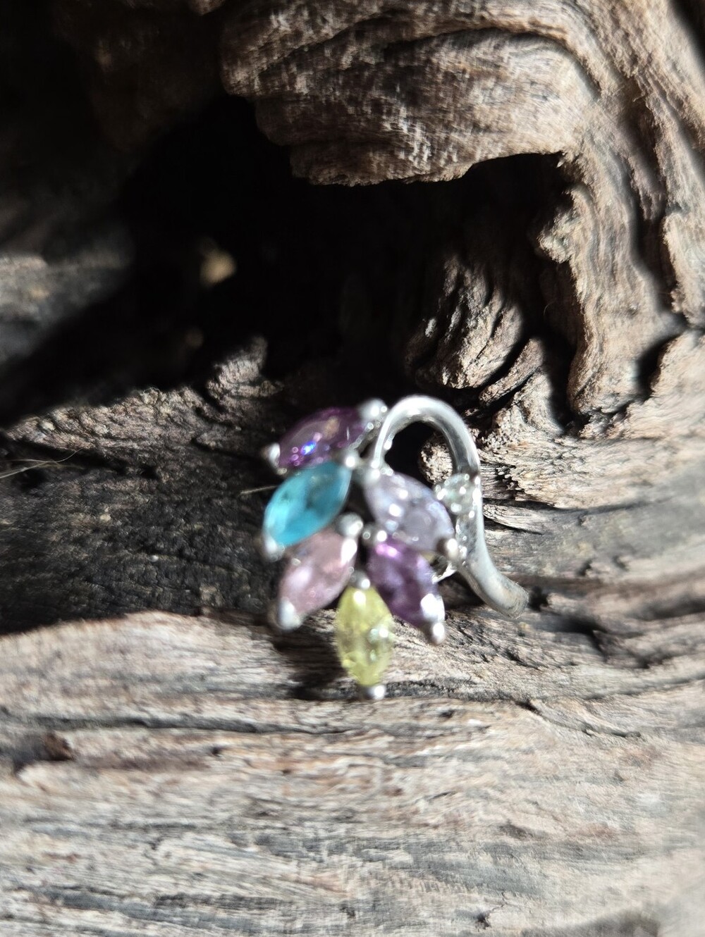 Vintage Silver Tone Multicolor Rhinestone Floral Ring Size 4.25